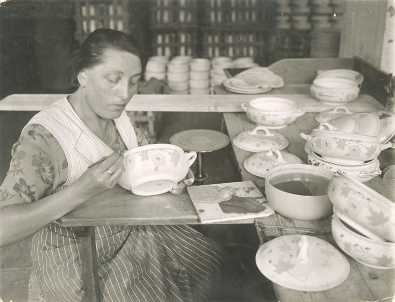 Artisan making ceramics